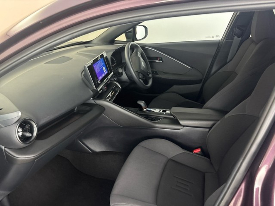 2024 Toyota C-HR - image 6