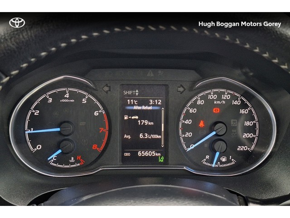 2020 Toyota Yaris - image 14