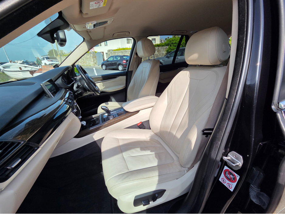 2016 BMW X5 - image 15