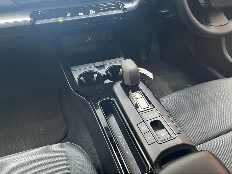 2024 Toyota Prius - image 18