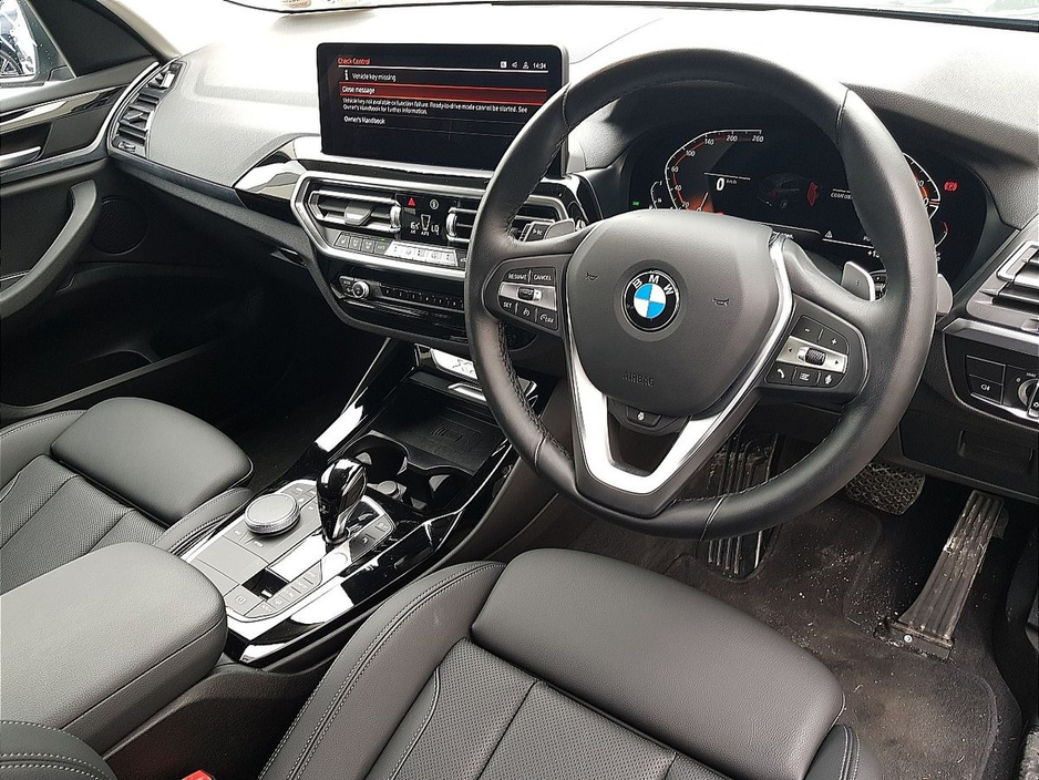 2023 BMW X3 - image 6