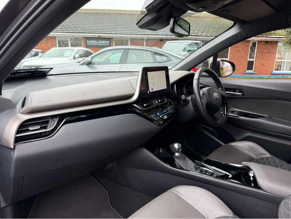 2023 Toyota C-HR HYBRID..#12 MONTH WARRANTY INCLUDED .. FINANCE AVAILABLE €22,750