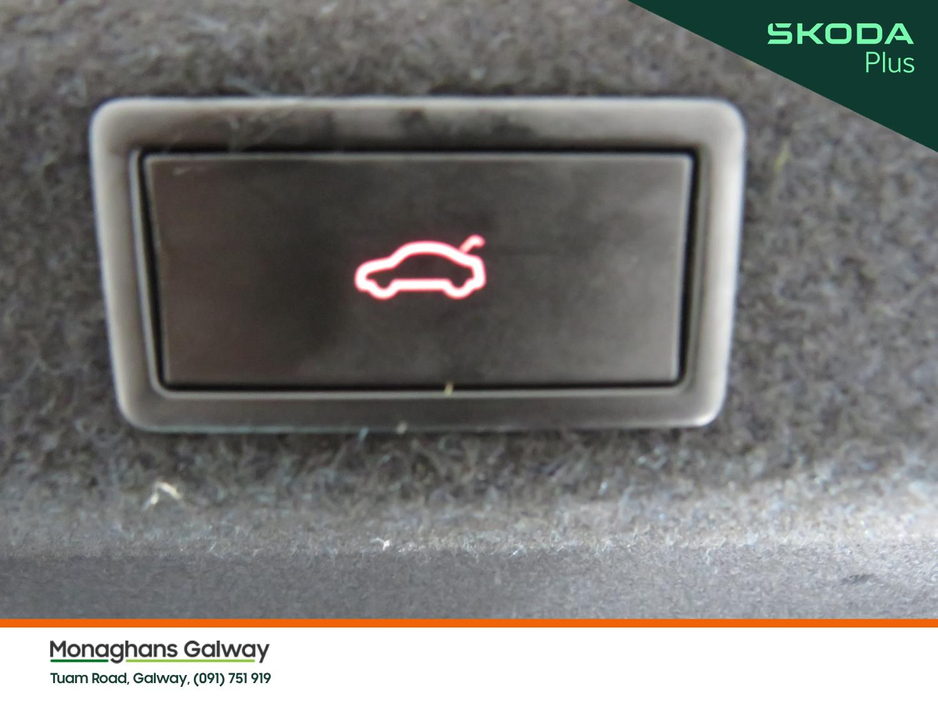 2024 Skoda Superb - image 34