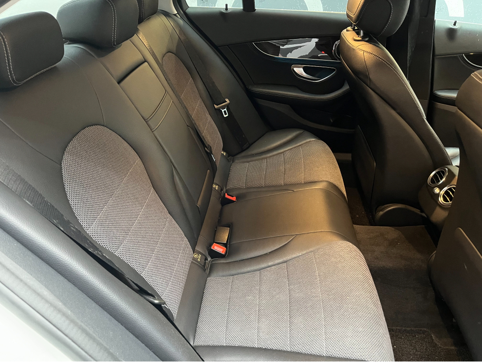 2016 Mercedes-Benz C Class €19950! 2016 MERCEDES-BENZ C220D AVANTGARDE 2.2 AUTOMATIC / CRUISE CONTROL / REVERSE CAMERA / ELECTRIC MEMORY & HEATED SEATS / €19,950