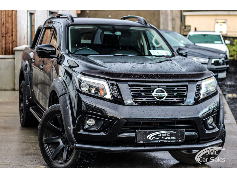 2018 Nissan Navara - image 4
