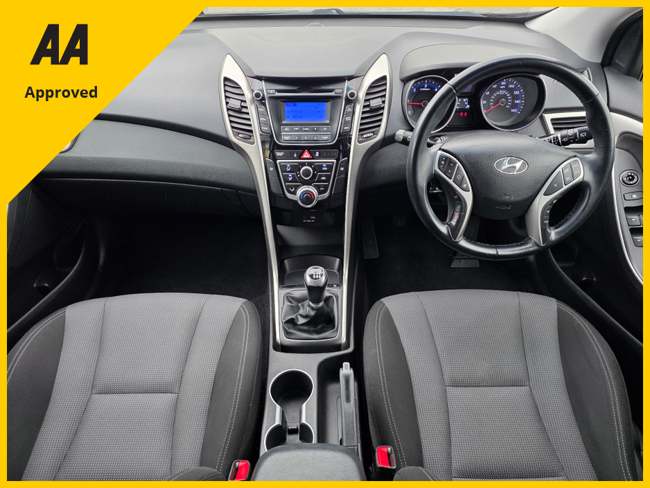 2015 Hyundai i30 - image 12