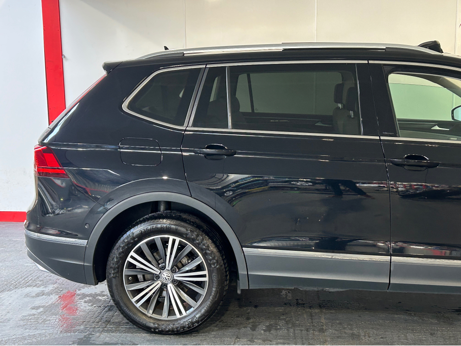 2021 Volkswagen Tiguan - image 29