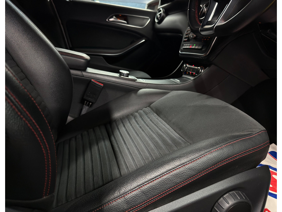 2015 Mercedes-Benz A Class - image 25