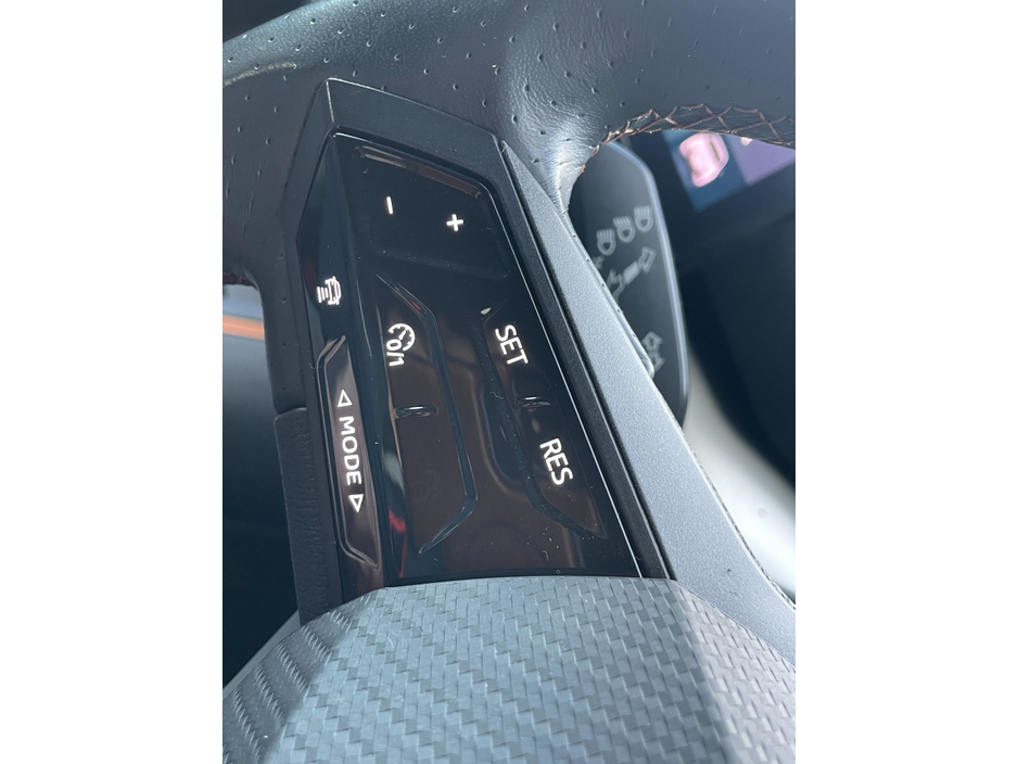 2022 Cupra Born - image 14