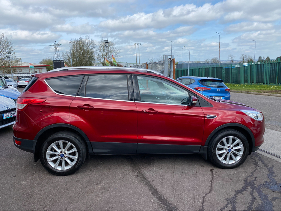 2016 Ford Kuga - image 3