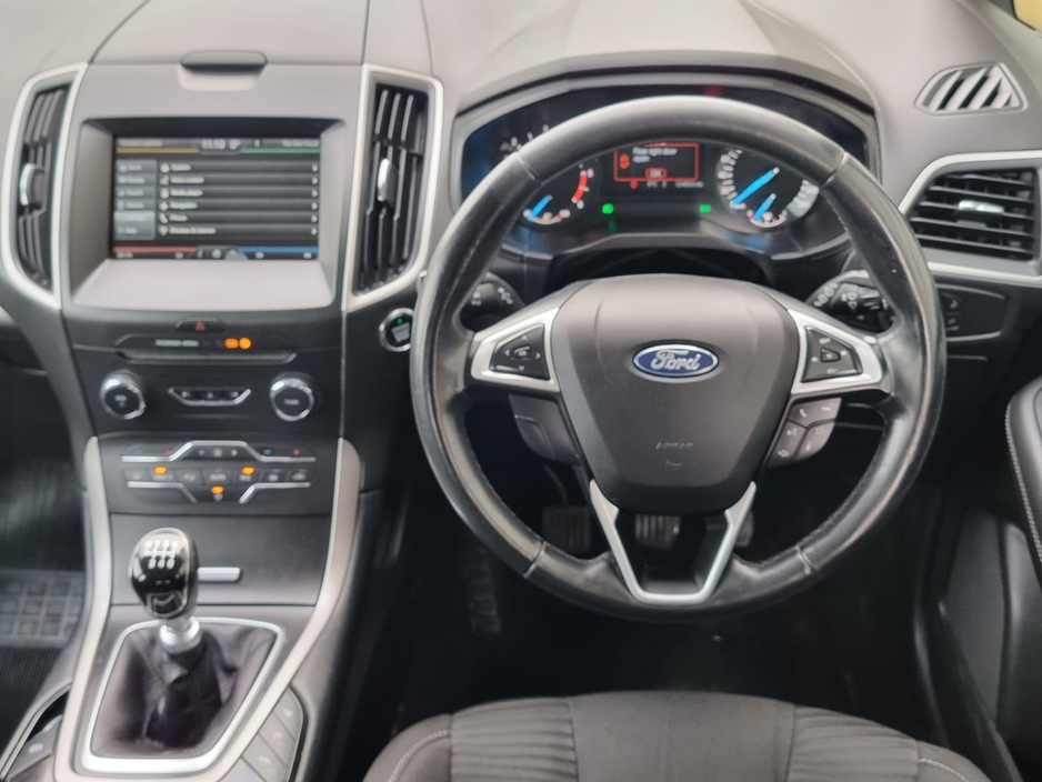 2016 Ford S-Max - image 16