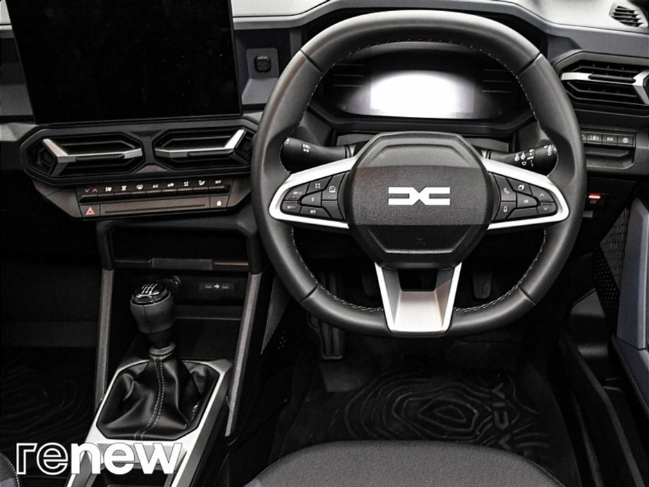2025 Dacia Duster - image 22