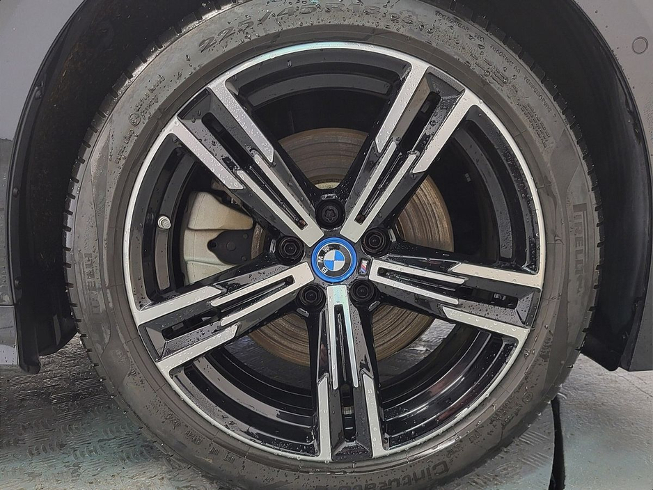 2024 BMW 3 Series 330e M Sport €47,975