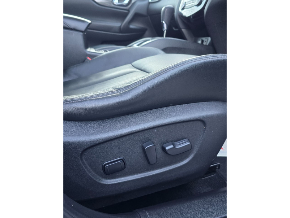 2018 Nissan X-Trail - image 10