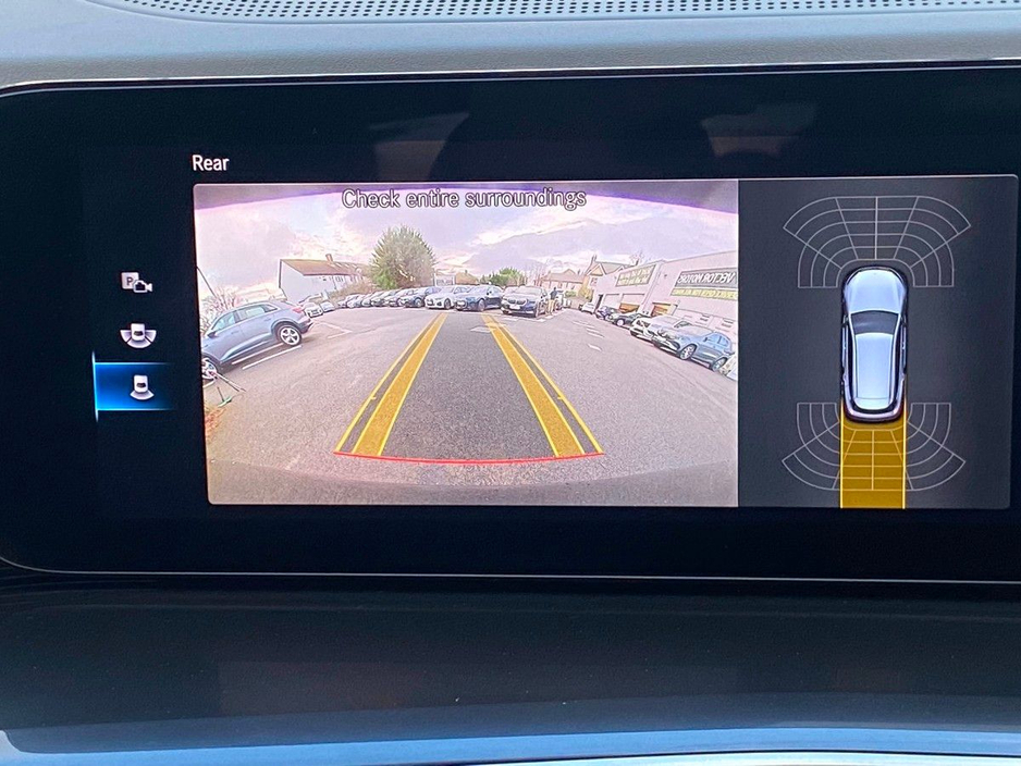 2023 Mercedes-Benz EQC AMG LINE PREMIUM 4MATIC SUNROOF €41,995