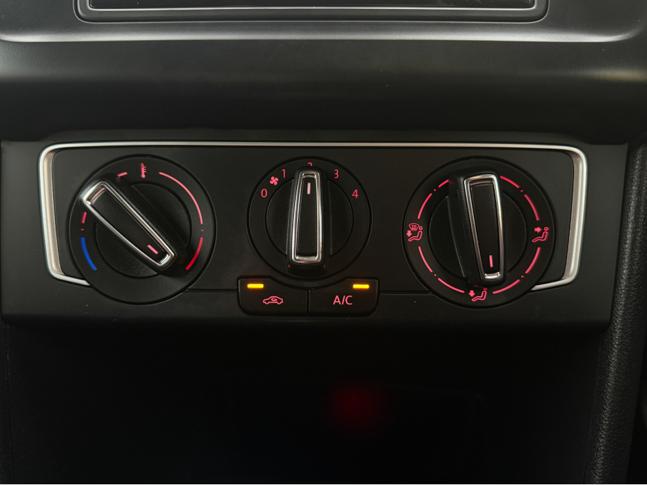 2016 Volkswagen Polo (162 REG ) LEATHER CUSTOM SEATS / LOW ROAD TAX / SIMI DEALER €11,950