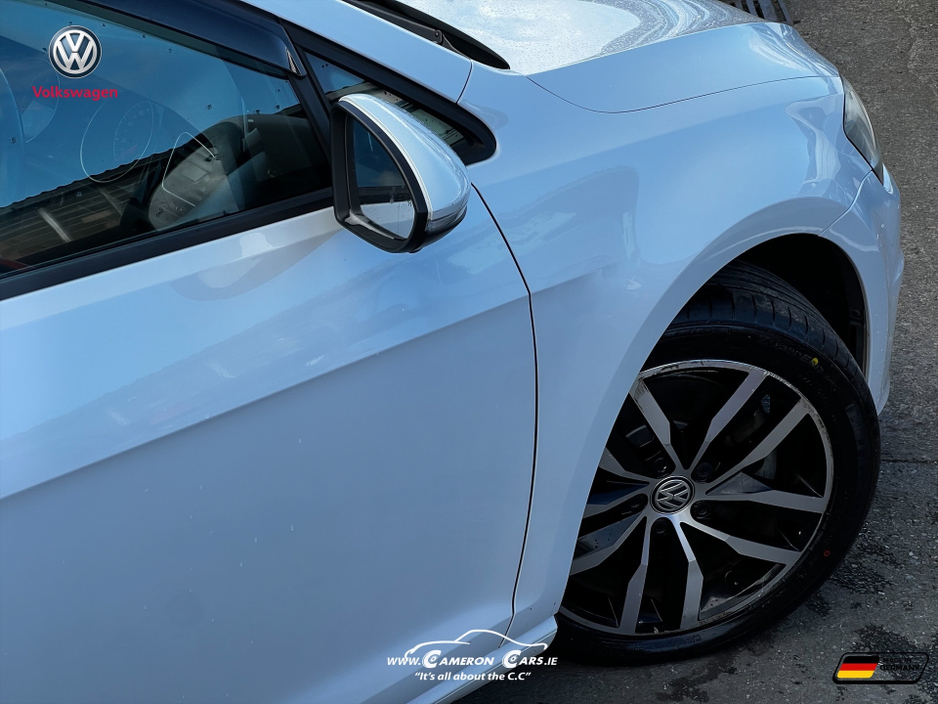 2016 Volkswagen Golf - image 22