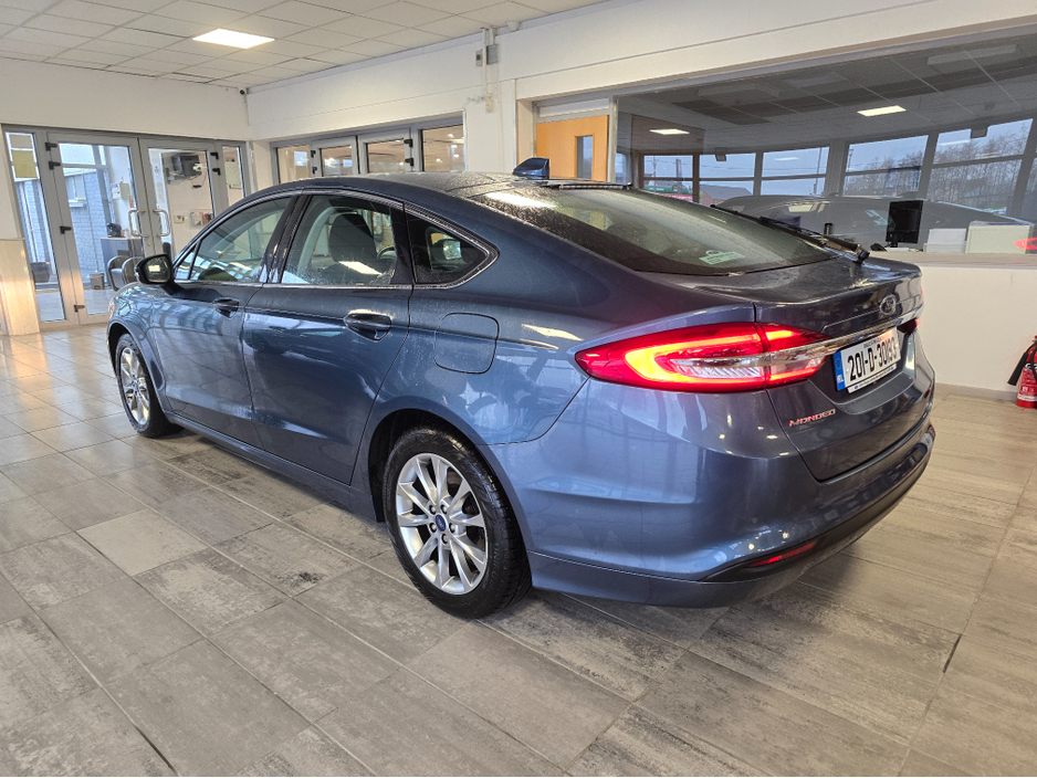 2020 Ford Mondeo - image 5