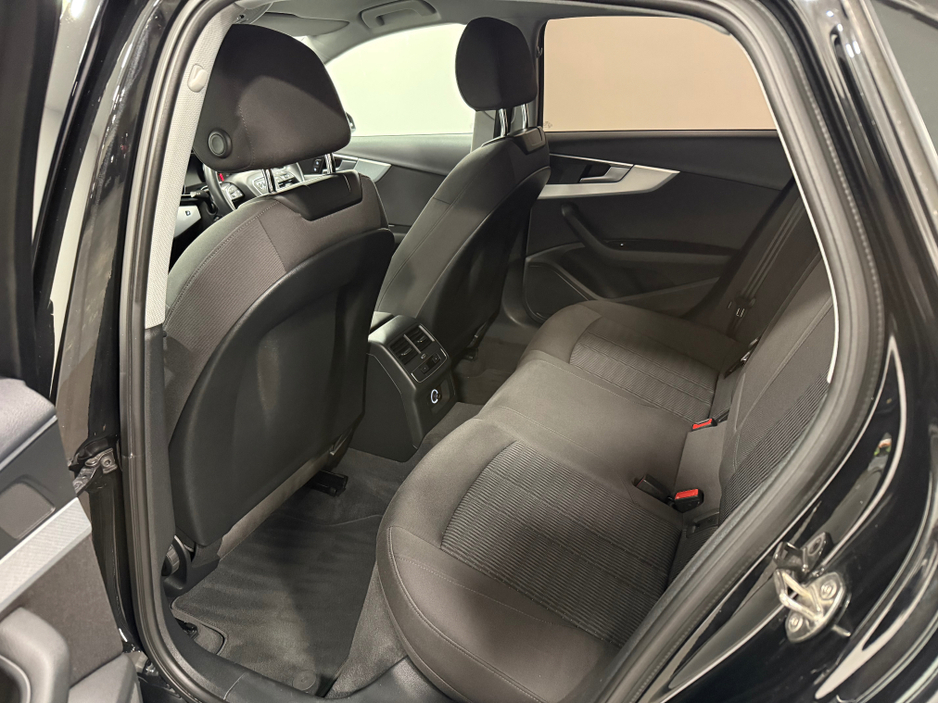 2019 Audi A4 SE 35 TDI S-A €21,900