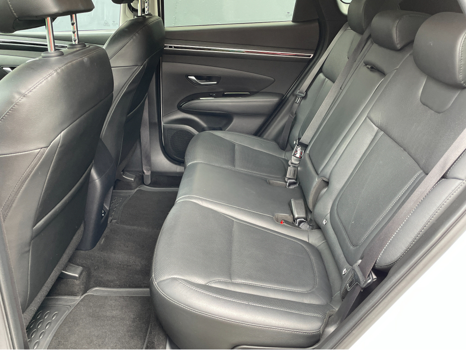 2022 Hyundai Tucson - image 10