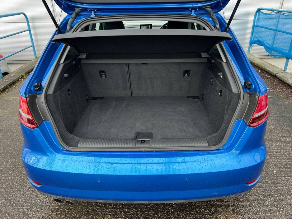 2017 Audi A3 S-LINE PACK 1.4 TFSI // APPLE CARPLAY/ANDROID AUTO // NEW 19" S-LINE ALLOYS // DUAL ZONE CLIMATE CONTROL €18,900