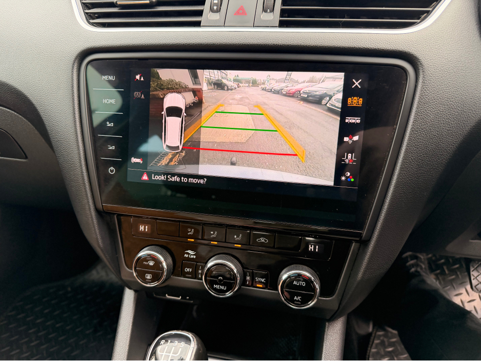 2018 Skoda Octavia COMBI STYLE 1.6 TDI 115HP 4DR €11,950