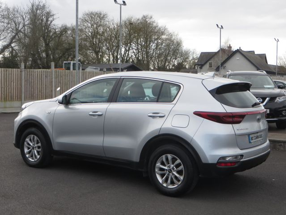 2020 Kia Sportage - image 4