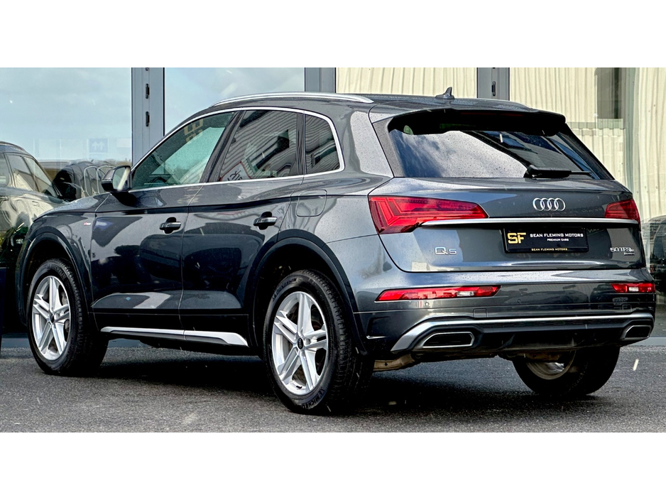 2023 Audi Q5 - image 3