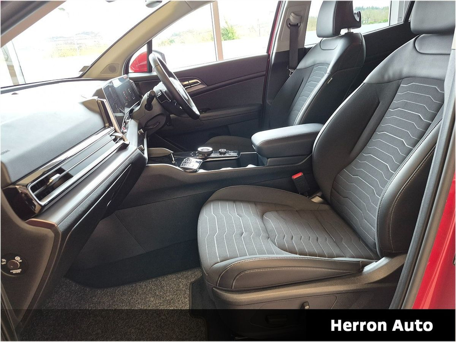 2022 Kia Sportage - image 6