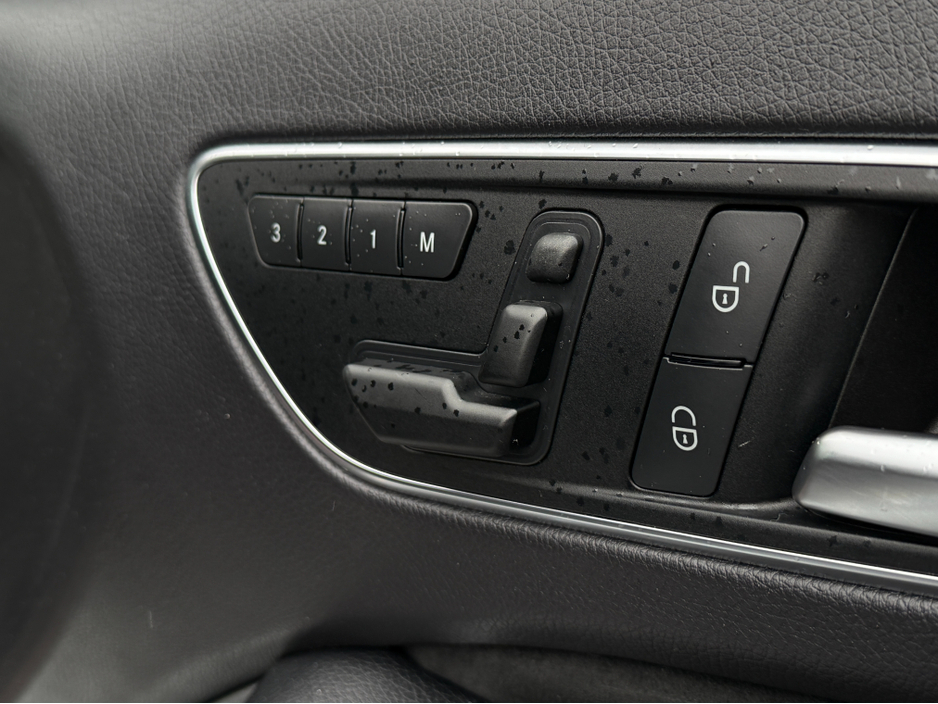 2013 Mercedes-Benz A Class ( 132 REG A180 AMG LINE NIGHT PACK AMG INTERIOR HALF LEATHER SEATS / HI SPEC / SYSTEM LOW ROAD TAX BAND / SIMI DEALER €13,450