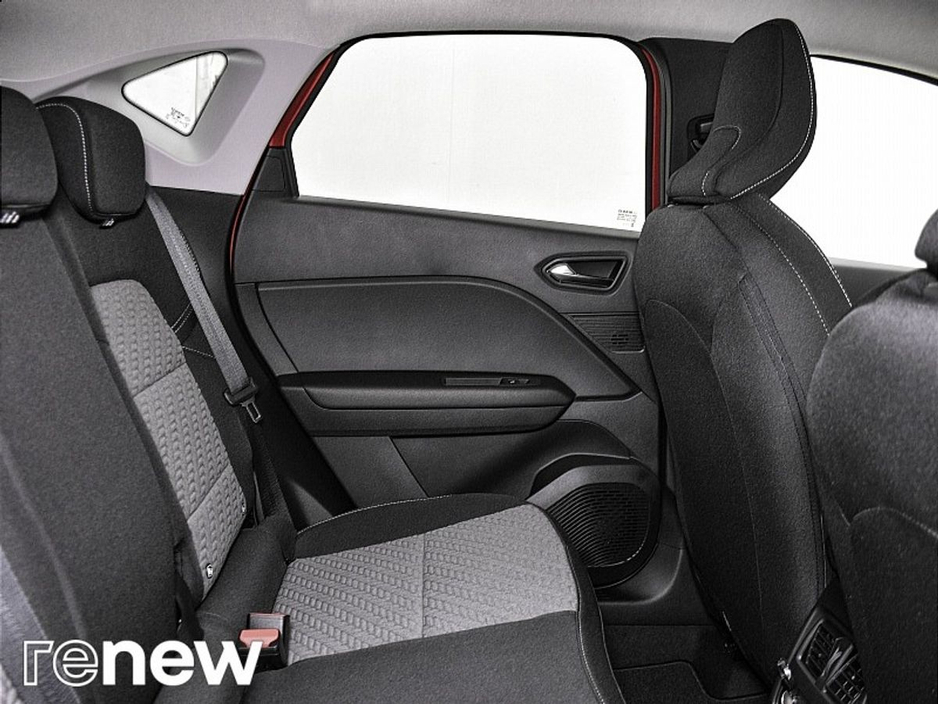 2022 Renault Captur - image 13