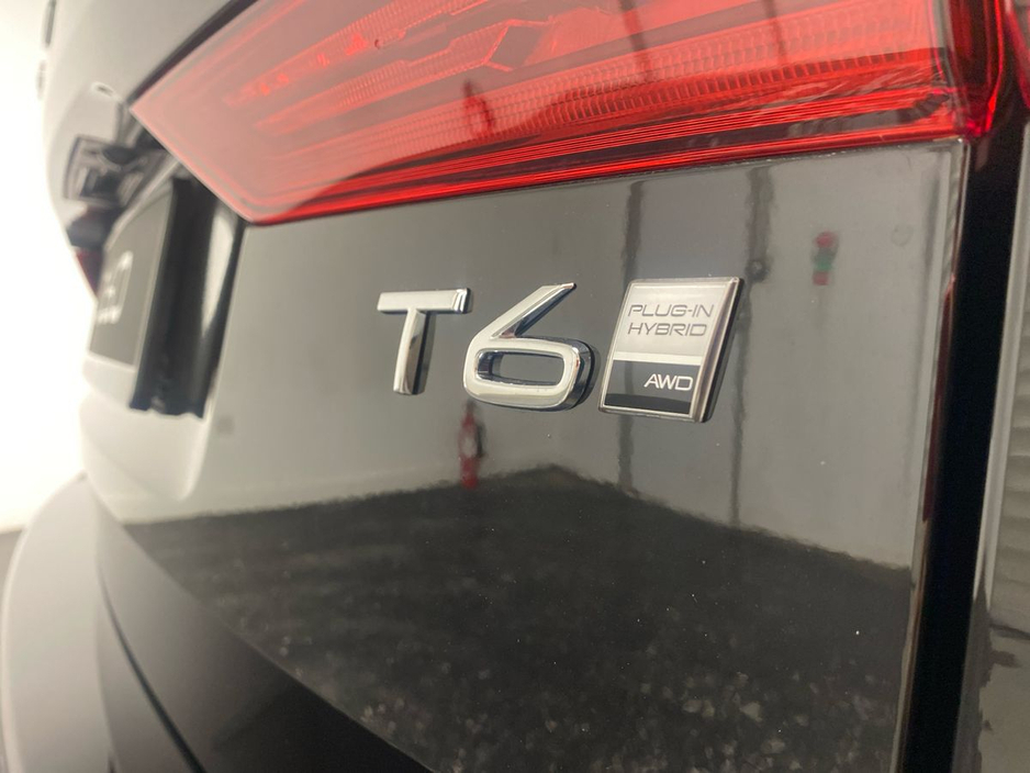 2026 Volvo XC60 - image 9