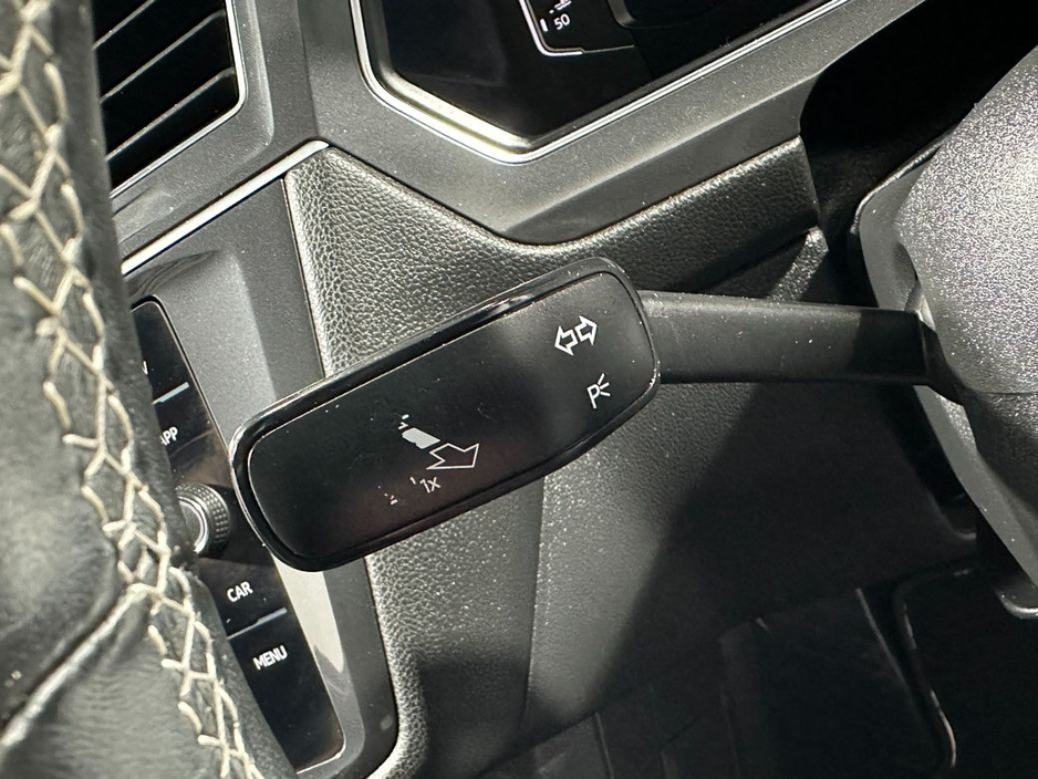 2020 Volkswagen Tiguan - image 4