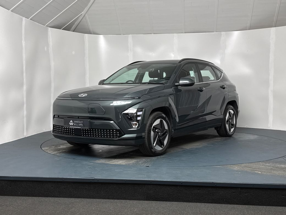 2025 Hyundai Kona - image 3