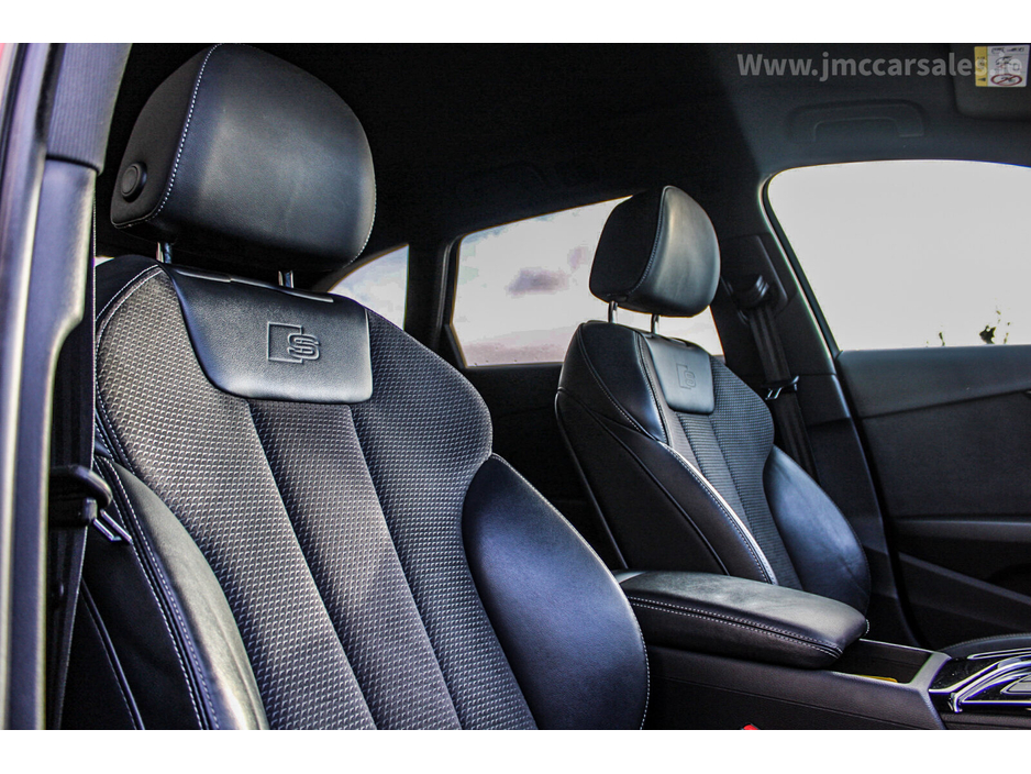 2020 Audi A4 30 TDI 136HP S Tronic S line €32,995