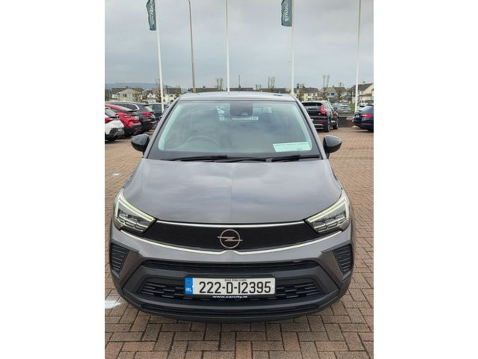 2022 Opel Crossland - image 5