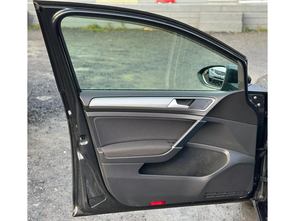 2016 Volkswagen Golf All Star 1.2L Petrol Automatic (9311) €14,695