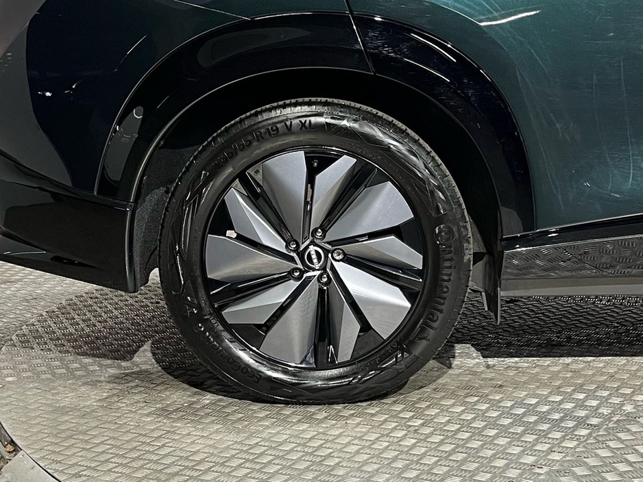2024 Nissan Ariya - image 10