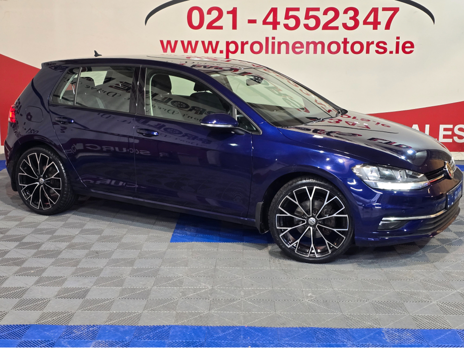 2018 Volkswagen Golf - image 2