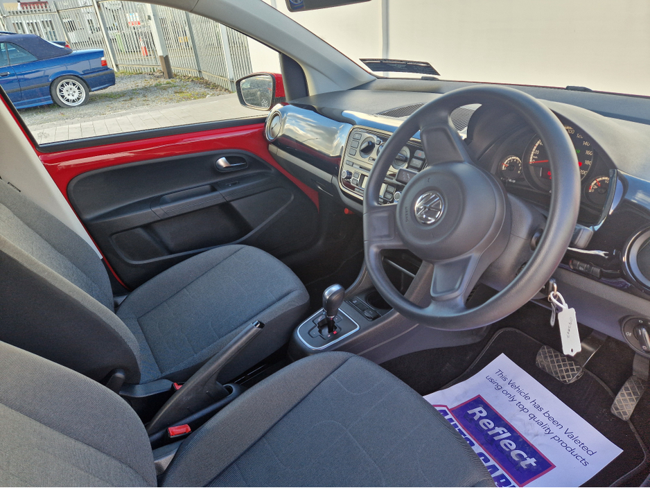 2016 Volkswagen up! - image 15