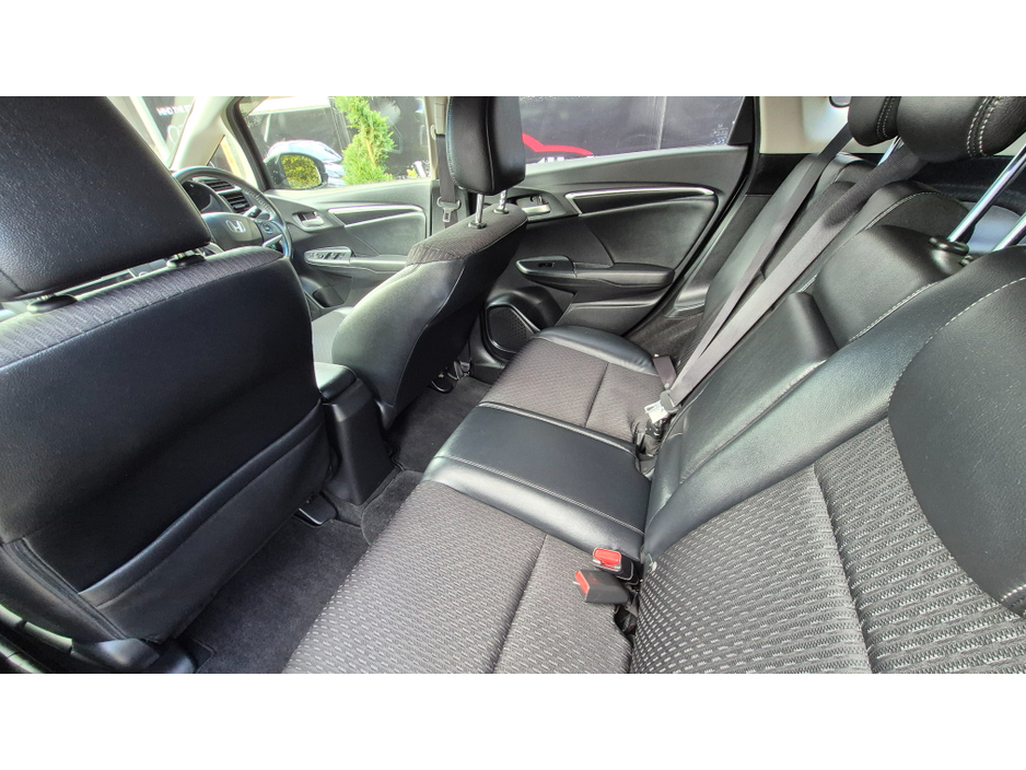 2014 Honda Fit - image 13