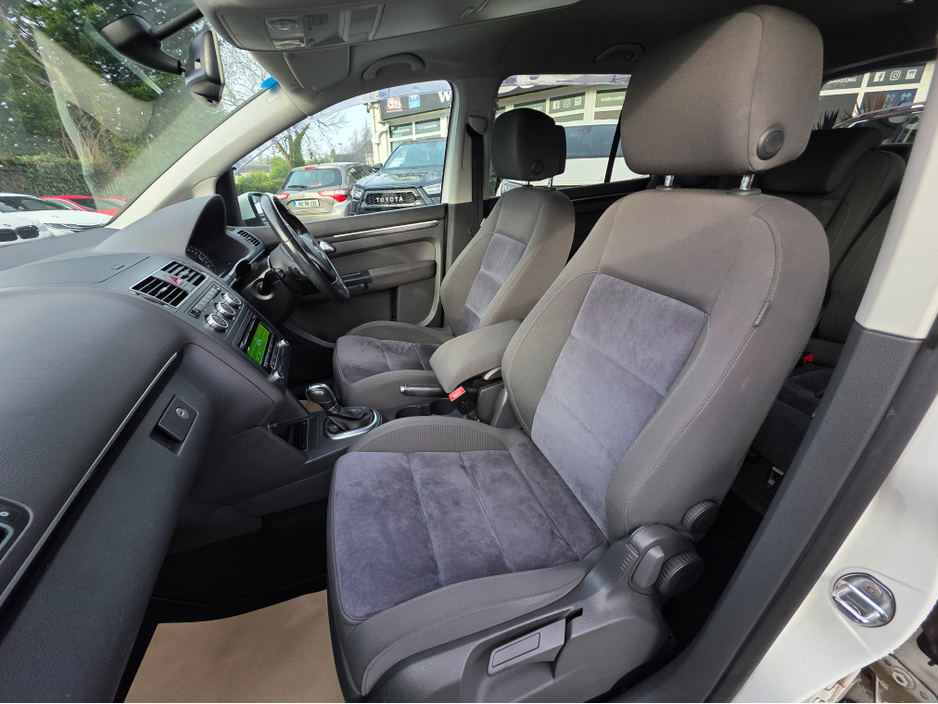 2012 Volkswagen Touareg 1.4 TSI HIGHLINE EDITION 7 SEATER ALLOYS SIMI DEALER - SPECIALISING IN IMPORTS OF GERMAN AUTOMATIC HI SPEC CARS