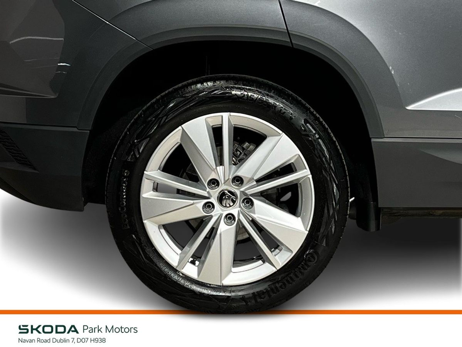 2022 Skoda Karoq Ambition 1.0TSI 110BHP - Parking Sensors - Climate Control - Cruise Control - Auto Lights/Wipers - Apple CarPlay/Android Auto €26,950