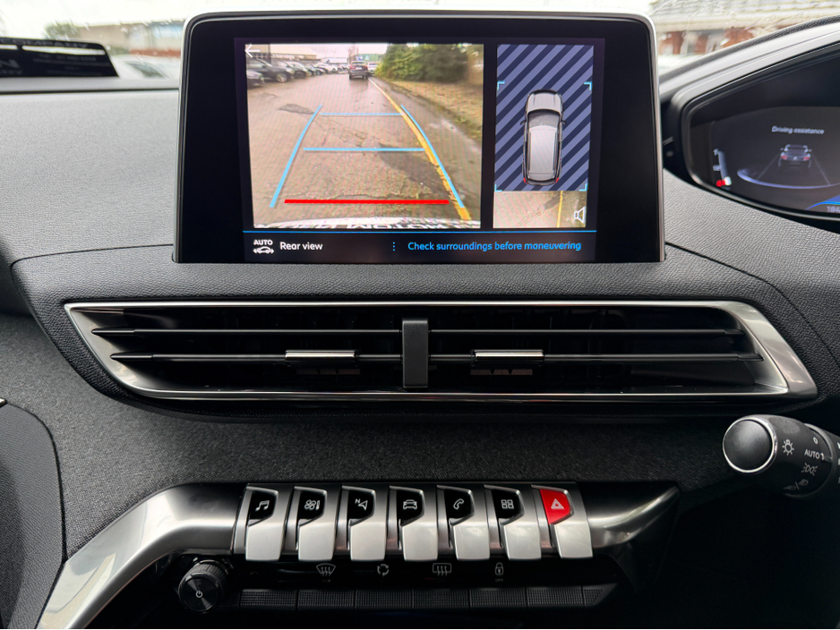 2020 Peugeot 3008 WIRELESS PHONE CHARGER..2 KEYS €8,048