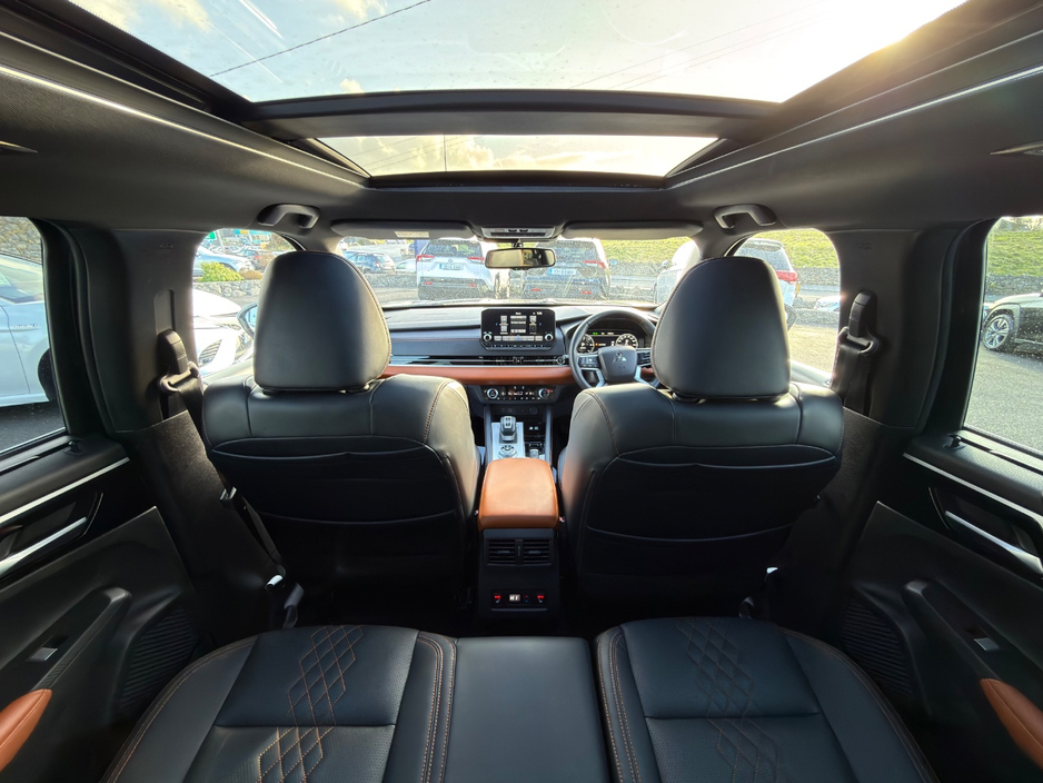 2023 Mitsubishi Outlander - image 19