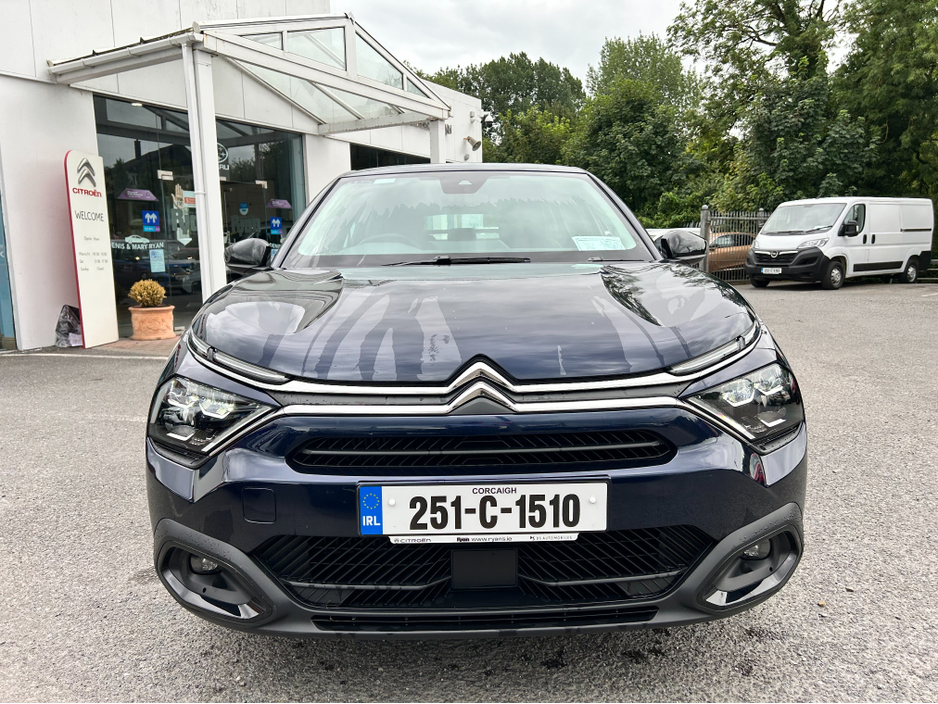 2025 Citroen C4 - image 2