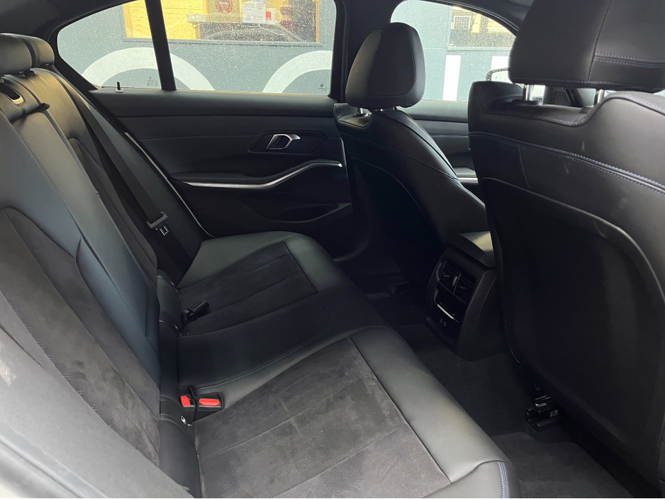 2024 BMW 3 Series €45950! 2024 BMW 330E M SPORT 2.0 AUTOMATIC / CRUISE CONTROL / 360° CAMERA / ELECTRIC MEMORY & HEATED SEATS / APPLE CARPLAY / PADDLE SHIFTERS €45,950
