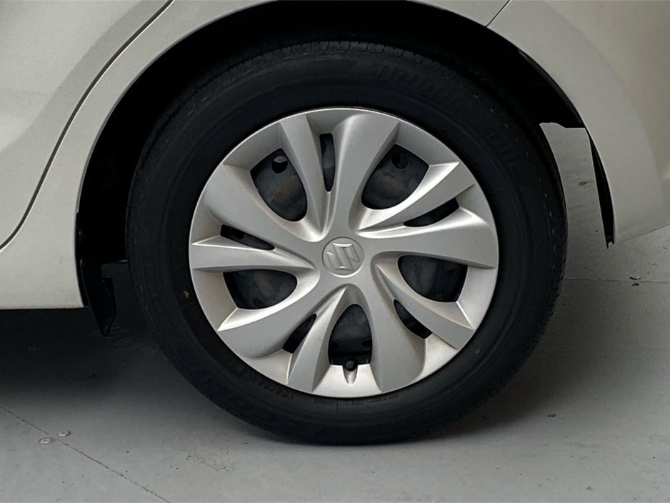 2022 Suzuki Swift - image 15