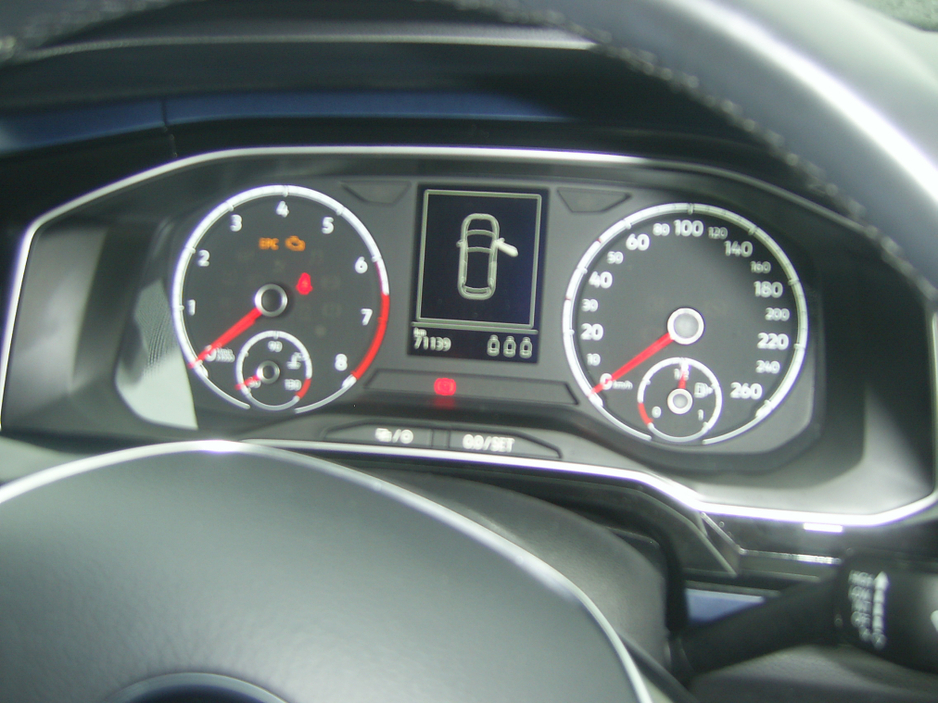 2021 Volkswagen Polo - image 11