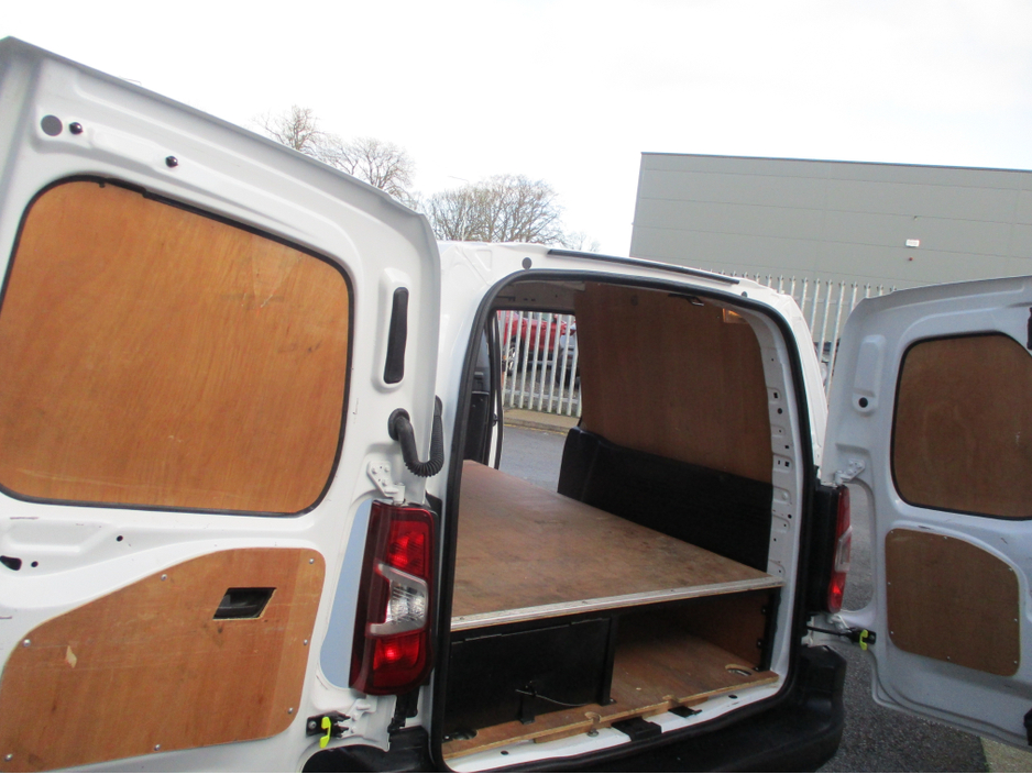 2021 Peugeot Partner 1.5 BLUE HDI 100 LONG BODY 6.2 €15,250